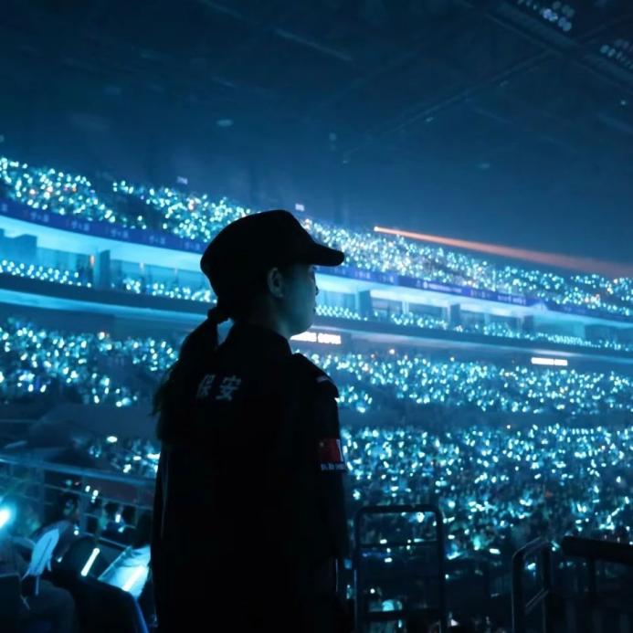 C:/Users/Administrator/Desktop/“安保鐵軍、硬核保障”2024系列報道四十二——南京市保安服務(wù)有限公司成功護航張碧晨「今兒個開心」十周年巡回演唱會南京站安保任務(wù)/4.jpg4